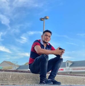 Meet your Posher, Hernandez